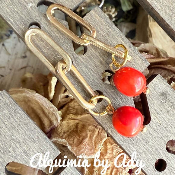 Alquimia Jewelry - GOLD CORAL DANGLING EARRINGS